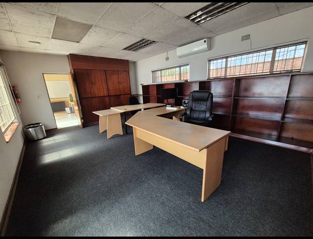 8,000M² WAREHOUSE FOR SALE IN WADEVILLE